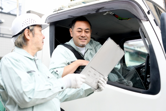 事業用自動車等連絡書とは？一般貨物の増車から緑ナンバー登録まで